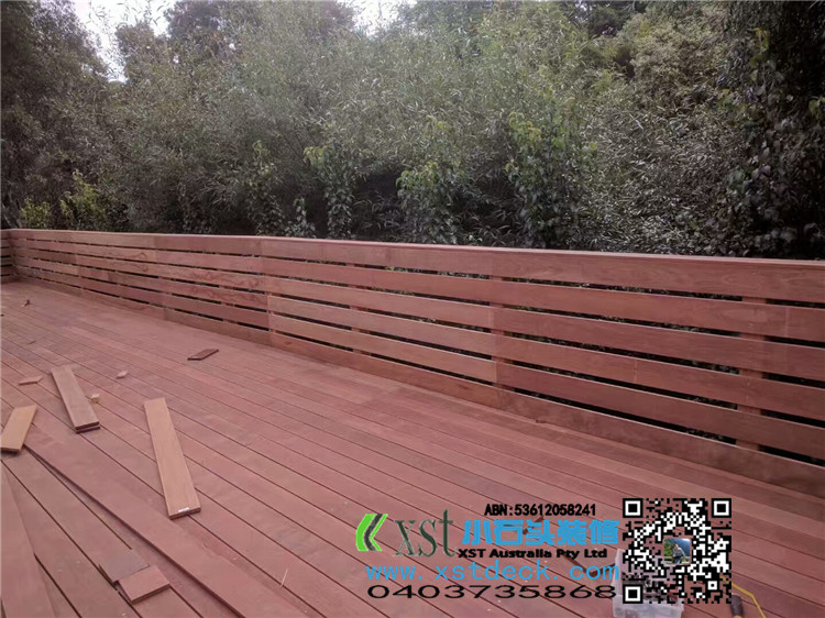 Melbourne Outdoor Fence Guard 140x19 Merbau Decking Panel